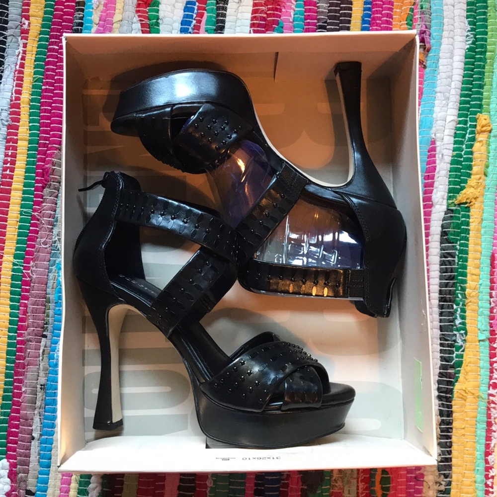 BCBG heels